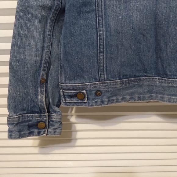 GAP Kids Medium Denim Jean Jacket. - Picture 7 of 10